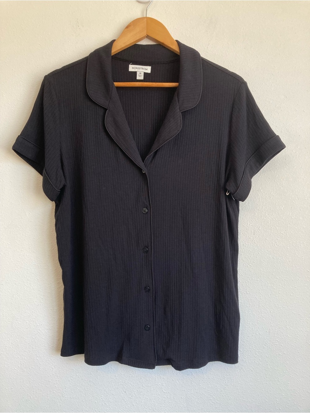 Nordstrom Pajama Top Medium Black Short-Sleeve Button Front Top
